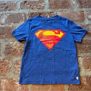 Gap x DC Comics Superman S/S Pullover Graphic Small T-Shirt Boys Blue Yellow Red